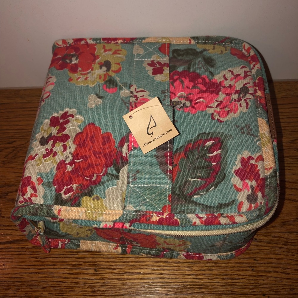 Soft Cloth Essential Oil Case.